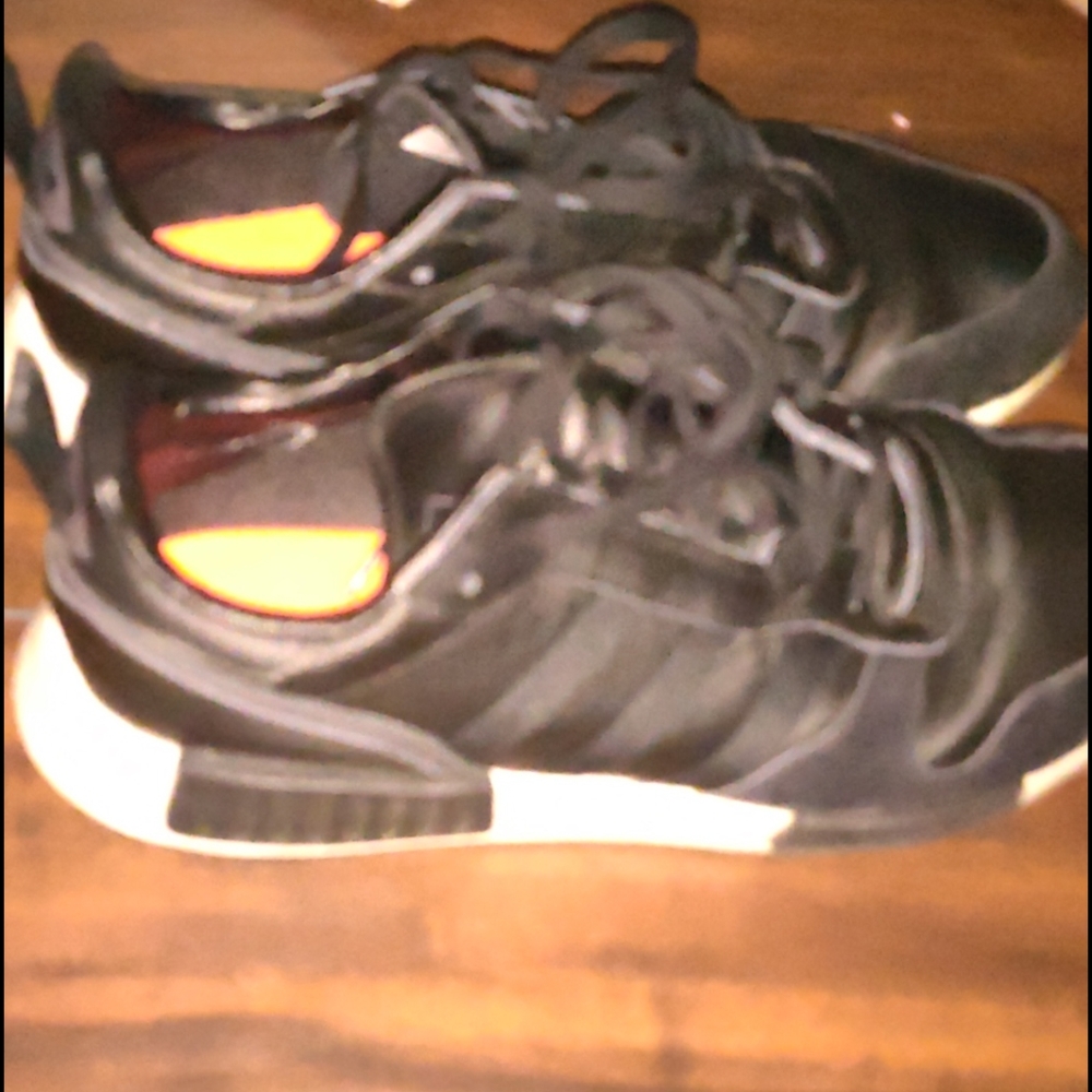 Adidas R1 - Picture 3 of 3